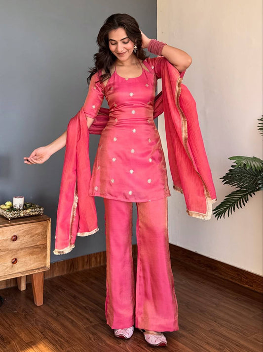 ✅*NEW ĐĚSIGNER 90’s PARTY WEAR TOP AND PANT. WITH FANCY DUPPATA AND EMBROIDERY WORK*✅
