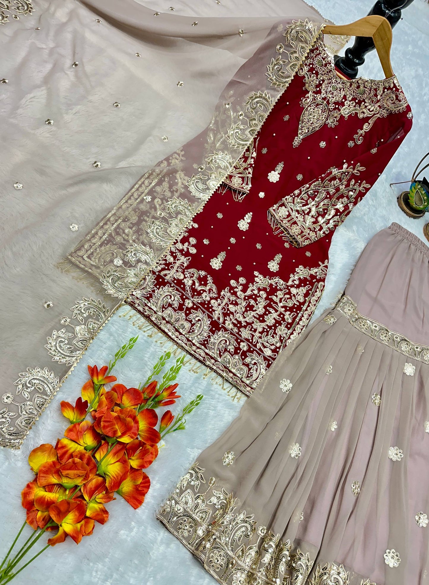 * ✅*NEW ĐĚSIGNER PARTY WEAR TOP AND PLAZZO. WITH FANCY DUPPATA AND EMBROIDERY WORK*✅