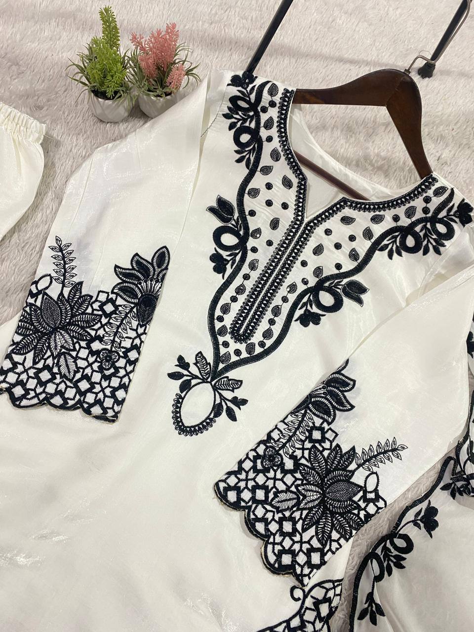 HANIA AMIR INSPIRED BAKRA EID WEAR OUR SEQUENCE EMBROIDERY WORKED TOP, FARSHI SALWAAR WITH DUPATTA