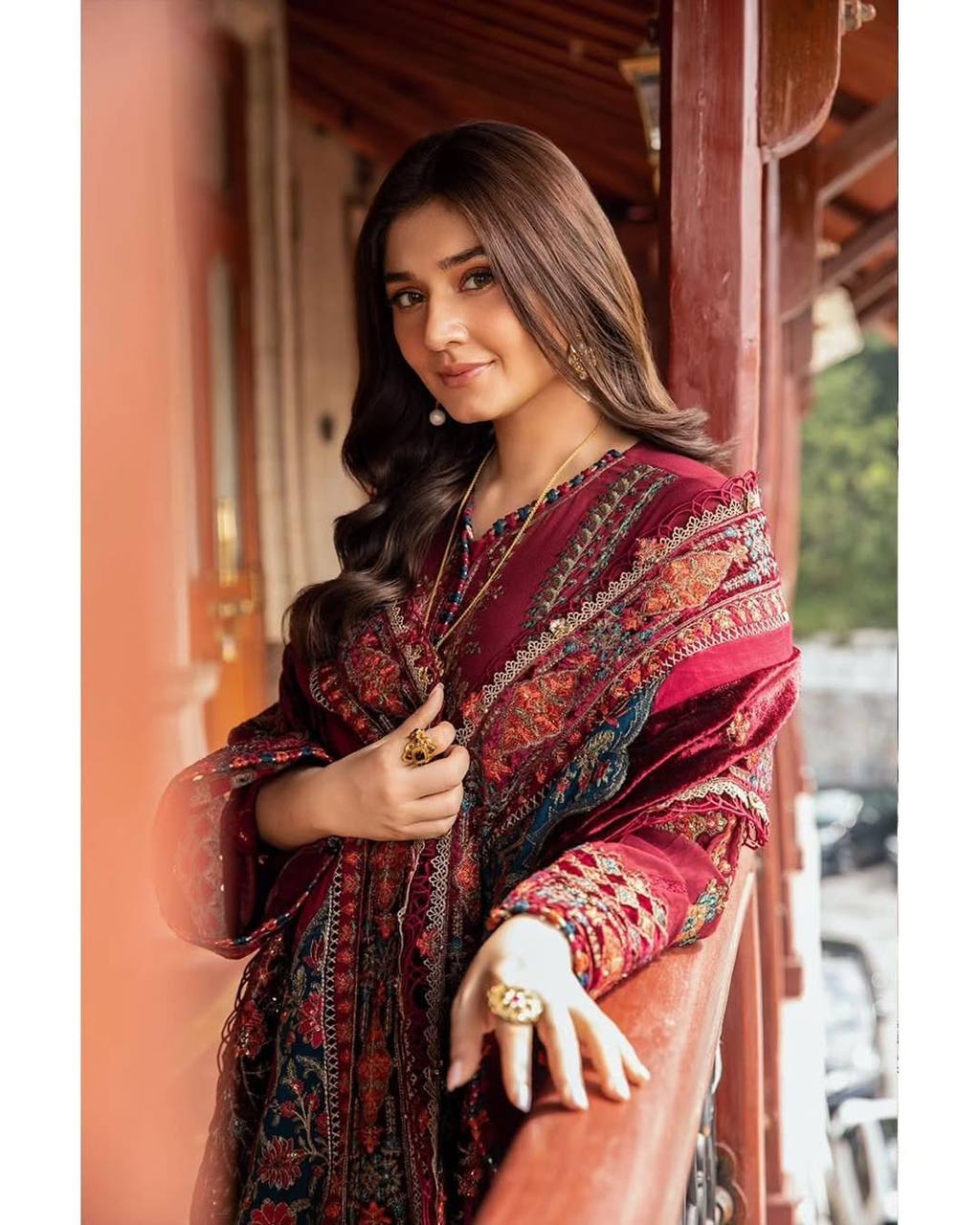 DESIGNER WEAR EMBROIDERED TOP WITH PANT &amp; DUPPATA PAIR💝*