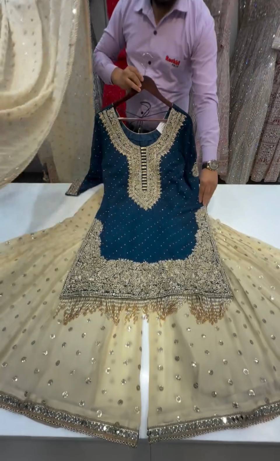 *NEW ĐĚSIGNER PARTY WEAR TOP AND PLAZZO. WITH FANCY DUPPATA AND EMBROIDERY WORK*