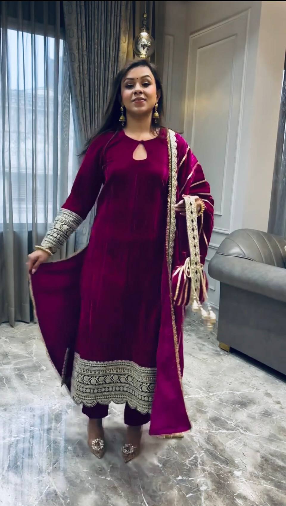 *VLM NEW ĐĚSIGNER PARTY WEAR TOP AND PANT