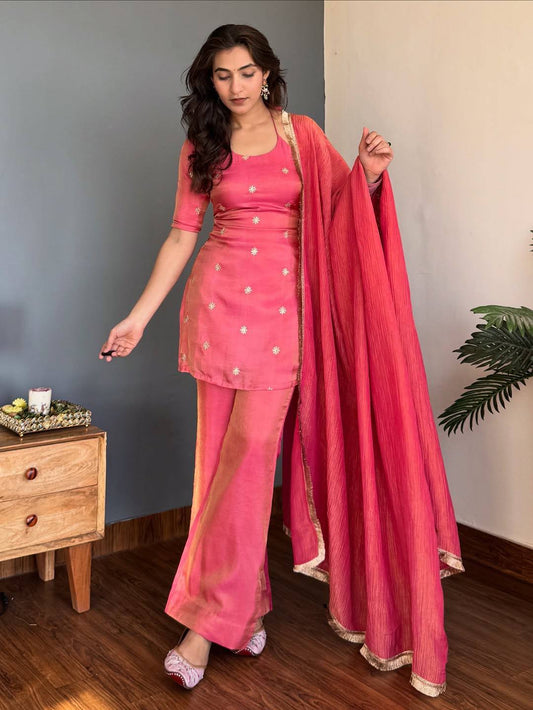 ✅*NEW ĐĚSIGNER 90’s PARTY WEAR TOP AND PANT. WITH FANCY DUPPATA AND EMBROIDERY WORK*✅