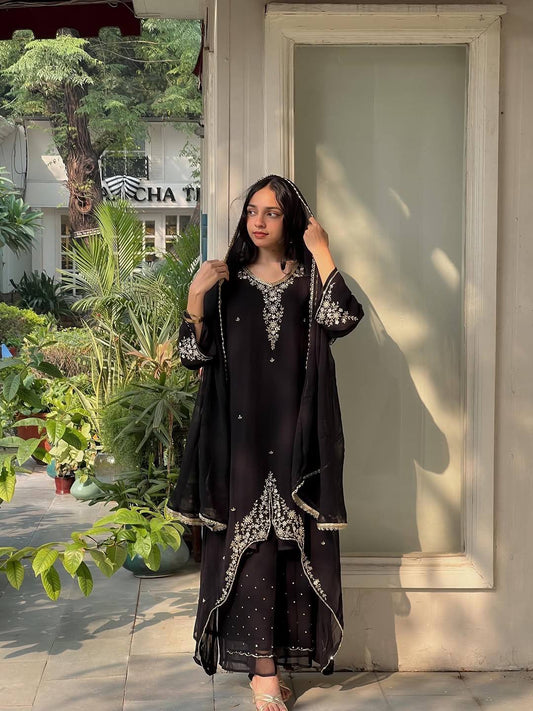 ✅*NEW ĐĚSIGNER PARTY WEAR TOP AND PLAZZO. WITH FANCY DUPPATA AND EMBROIDERY WORK*✅